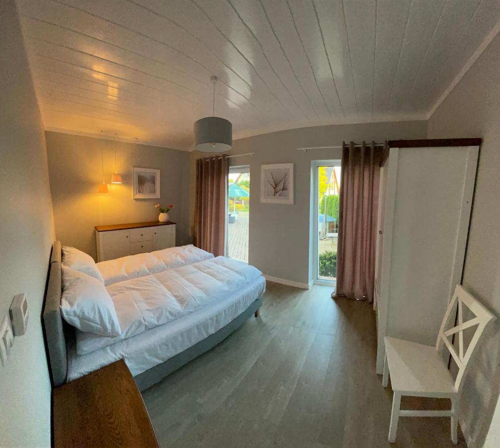 Dom Ogrodem Otulony Villa Bakalarzewo Eksteriør bilde